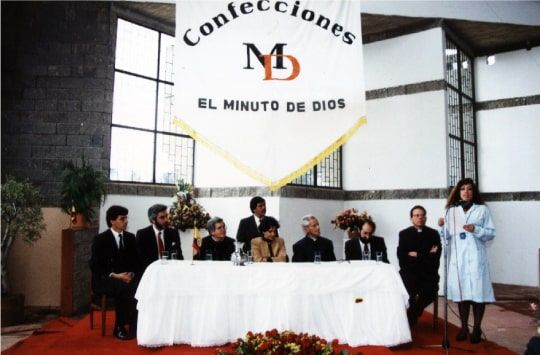 Inauguración de la primera planta de MD Confecciones en 1992